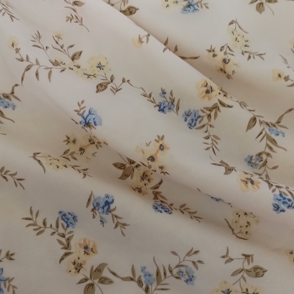 Adeirlina her Charlotte midi dress - Picture 5 of 6